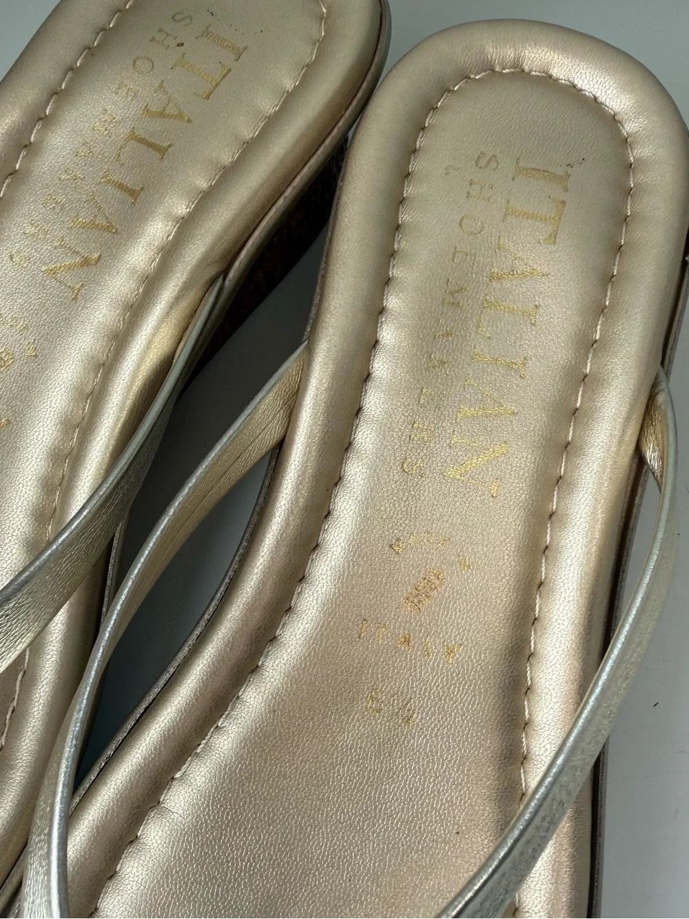 Leather Thong Gold Wedge Sandals - Picture 7 of 8